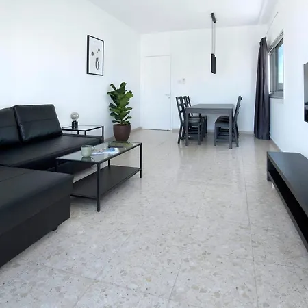 Urban 12 - 2 Bdr Апартаменты