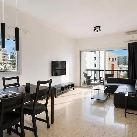 Apartment Urban Promitheos