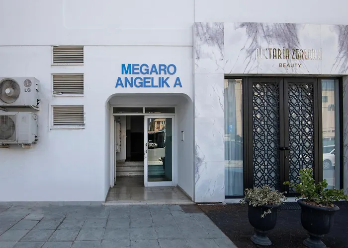 Urban Promitheos Apartmán *